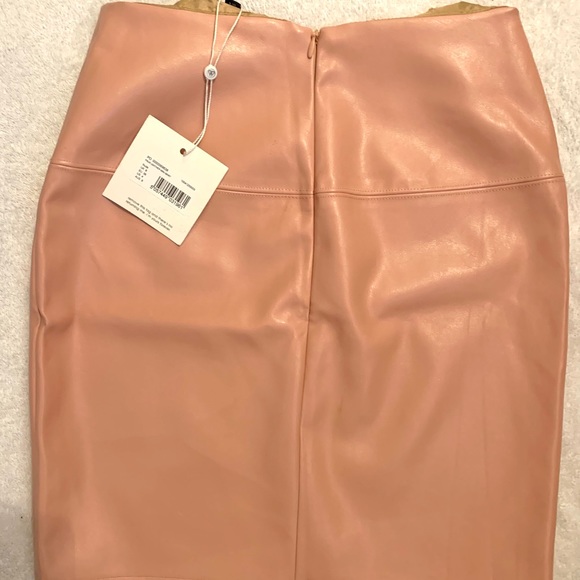 π pink faux leather skirt π - Picture 4 of 4